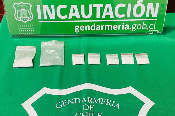 Visita de interna intentó ingresar cocaína en encomienda en cárcel de Bulnes