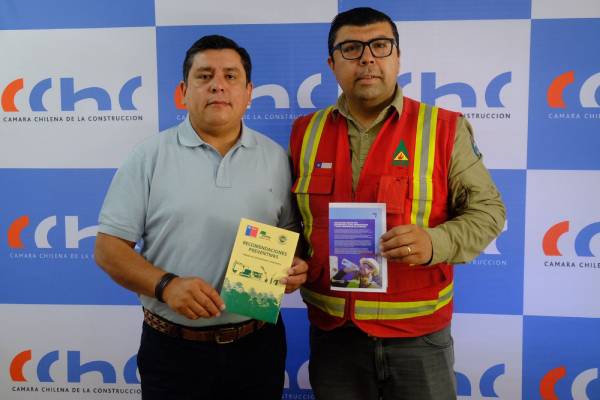 Presentan protocolo para proteger a trabajadores de la construcción ante altas temperaturas extremas