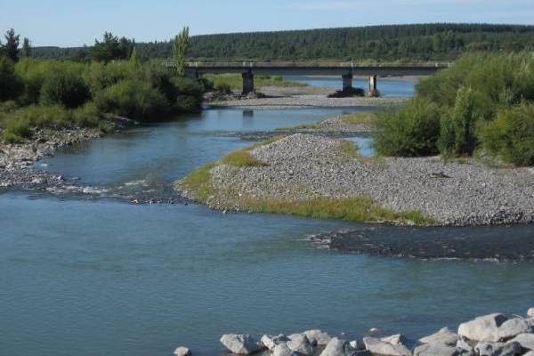 Piden al MOP dejar sin efecto otorgamiento irregular de aguas en el río Laja
