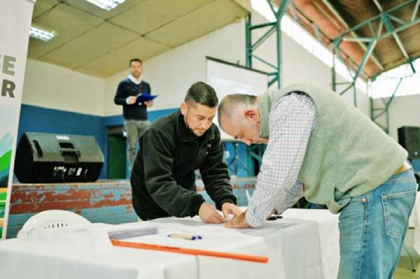 Embalse Zapallar completa con éxito la firma de las Escrituras de Compromiso