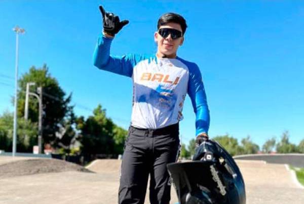 Piloto olímpico de BMX correrá el Gran Nacional por el Club Chillán y forja a las promesas locales