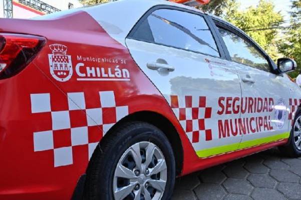 Inspector fue agredido tras fiscalizar vehículos mal estacionados en Chillán