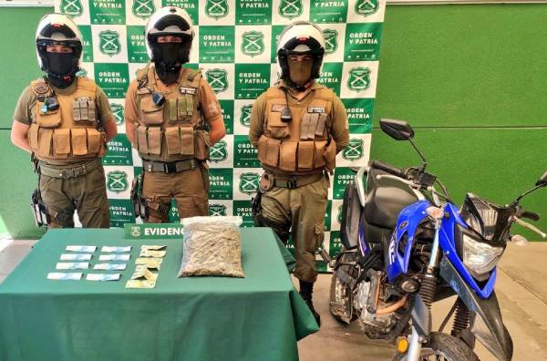 Dos hombres detenidos por tráfico de drogas tras operativo policial en Villa Las Almendras