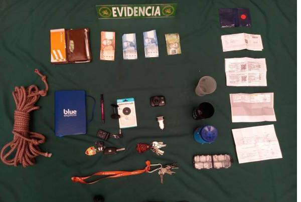 Detienen a delincuente que robó especies desde un vehículo en el centro de Chillán
