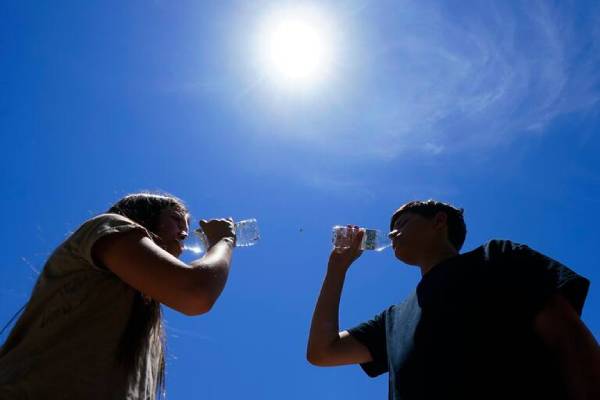 Calor intenso trae primer fin de semana del año